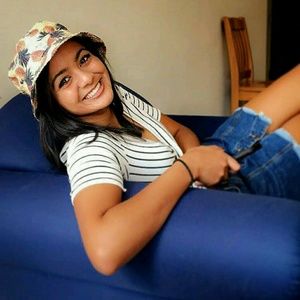 Meet your Posher, Rachel